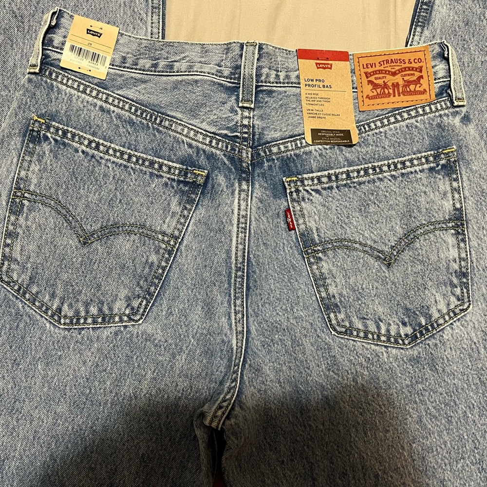 Levi’s low pro straight leg jeans (mid rise)